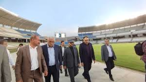 نظارت میدانی استاندار فارس بر روند آماده‌سازی ورزشگاه پارس+فیلم