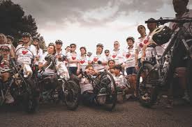 Survivants du terrorisme défient le Tour de France! Incroyable! - Imagen principal del artículo