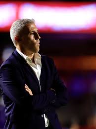 SPFC: quem foi maior culpado em revés para Portuguesa? Fabíola analisa
