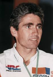 Nur wenige Fahrer beherrschten ihre Gegner wie der Australier Mick Doohan. Fünf Mal in Folge gewann er in den 90er Jahren den Titel in der Königsklasse. - Mick%2520Doohan