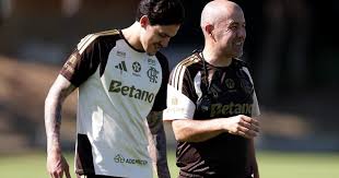 Veja a escalação do Flamengo para o jogo contra o River Plate