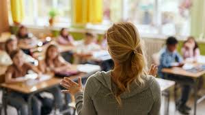 Elevii din Bistrița nu vor merge vineri la școală. Cursurile vor fi suspendate din cauza ninsorilor abundente