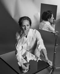 Laurie Metcalf: From Sitcom Star to Broadway Eminence