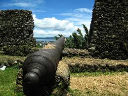 Hasil gambar untuk benteng istana buton