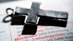 Vorwürfe gegen Theologen Klaus Vollmer: Missbrauchsskandal erschüttert Kirche