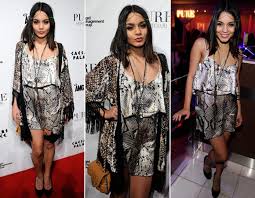 Resultado de imagem para look da vanessa hudgens
