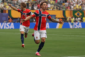 SUFC News: United's rivals 'weighing up' Berg move as Bolton 'in talks' to sign Bair