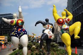 Resultado de imagen de niki saint phalle