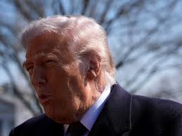 ترمب يعلن مقتل المرشد الإيراني علي خامنئي