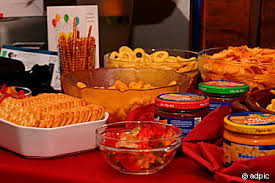 Bildergebnis für Knabberzeug für Party bilder lustig