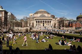 Trump's Accreditation Threat to Columbia: Impacts on Higher Education - Imagen ilustrativa del artículo