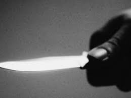 Adolescente de 13 anos esfaqueia padrasto para proteger a mãe -