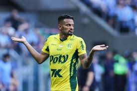 Em Santos, Reinaldo espera manter bom rendimento contra os grandes paulistas