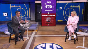 south carolina women's basketball team practicing before Elite Eight