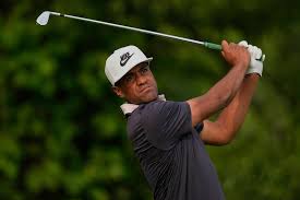 Tony Finau's U.S. Open Rollercoaster: From Wild Shots to Leaderboard Shifts - Imagen principal del artículo