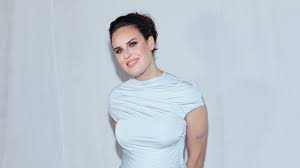 Tallulah Willis se casa con Justin Acee usando un vestido que rinde homenaje a su mamá, Demi Moore