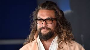 Jason Momoa flees Hawaiian home amid dangerous flooding