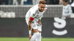 Alarma Neymar: se pierde el primer entrenamiento con Brasil y pasa por exámenes en una clínica