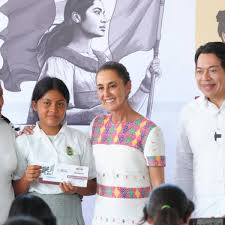 Beca Rita Cetina llega a más de 8 millones de estudiantes con apoyo directo