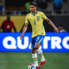 Douglas Santos disse 'não' à Rússia para defender Brasil: 'Nunca deixei de acreditar'