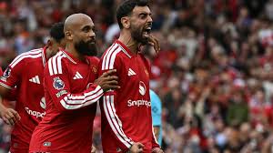 Fernandes treble inspires Man Utd rout, Chelsea beat Brighton in thriller