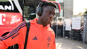 «Una gran prueba para él»: Vincent Kompany, del Bayern de Múnich, explica el debut sorpresivo de un jugador de 18 años en el once inicial