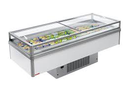 Refrigerated Islands and horizontal displays for retail - Arneg