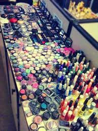 Make-up ... Foto...  - Faqe 10 Images?q=tbn:ANd9GcTbd8Wsl1ktWWMbNZUtn3Nxh_IOGfSOb5GdUCpPdtkeUrhxkfqX