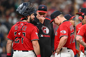 ¡Guardianes al Borde de la Postemporada! Escenarios Clave en la MLB - Imagen principal del artículo