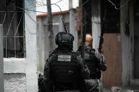 MP-RJ denuncia policiais por crimes durante operação em favelas do Rio