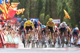 As it happened: Visma-Lease a Bike dominate Vuelta a España stage 5 sprint finale with perfect lead-out