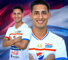 ¡Bombazo en el Fútbol Paraguayo! Olimpia Roba Joya a Nacional ⚽🔥 - Imagen ilustrativa del artículo
