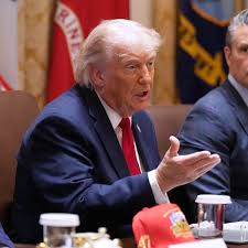 Trump discute com secretário de Defesa por escassez de munições na guerra contra o Irã, diz jornal