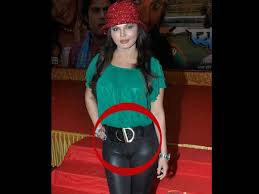 Image result for worst wardrobe malfunctions bollywood