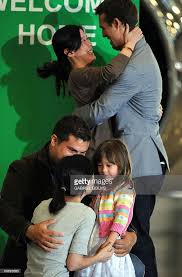 Résultat de recherche d'images pour "Euna Lee and Laura Ling"