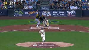 Jacob Gonzalez's solo home run (5)