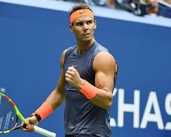 Hình ảnh về Rafael Nadal playing tennis