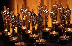 Découvrez les trois célébrités qui présenteront les Oscars 2026 en France