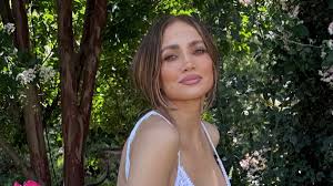 Jennifer Lopez Pairs $975 Dolce & Gabbana Micro Shorts With $1K Tie-up Top