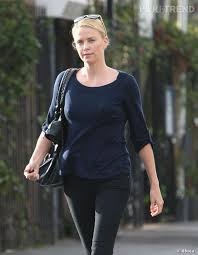 Résultat de recherche d'images pour "monster charlize theron"