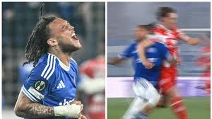 Le Diable rouge Diego Moreira victime d’un coup de coude en plein visage avec Strasbourg en Conference League