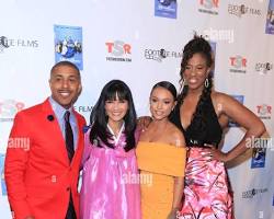 Image of Marques Houston and his family