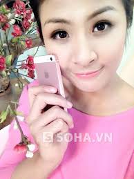 Chiếc iPhone 5 hồng &quot;kỳ lạ&quot; của HHVN 2010 Ngọc Hân | soha.vn - chiec-iphone-5-hong-ky-la-cua-hhvn-2010-ngoc-han