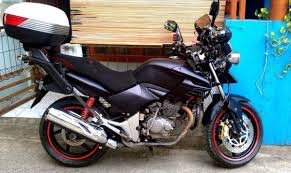 Hasil gambar untuk modifikasi touring motor tiger
