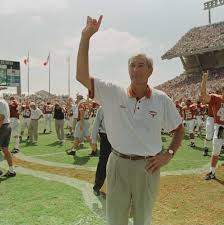 The Arch Manning Era Begins at Texas: Expectations and Legacy