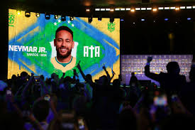 Bastidores: ligação por vídeo estreita relação e faz a diferença na escolha de Ancelotti por Neymar