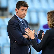 Rugby : Stefan Etcheverry de TF1 sous le feu des critiques! Que se passe-t-il?