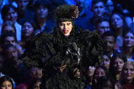 VMA 2025: Lady Gaga e Ariana Grande Dominam! Veja os Vencedores! - Imagen principal del artículo