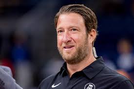 Man Charged After Antisemitic Outburst During Dave Portnoy Pizza Review