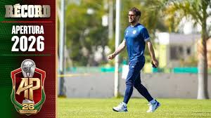 Iván Alonso, de cuestionar su llegada a conseguir títulos en Cruz Azul